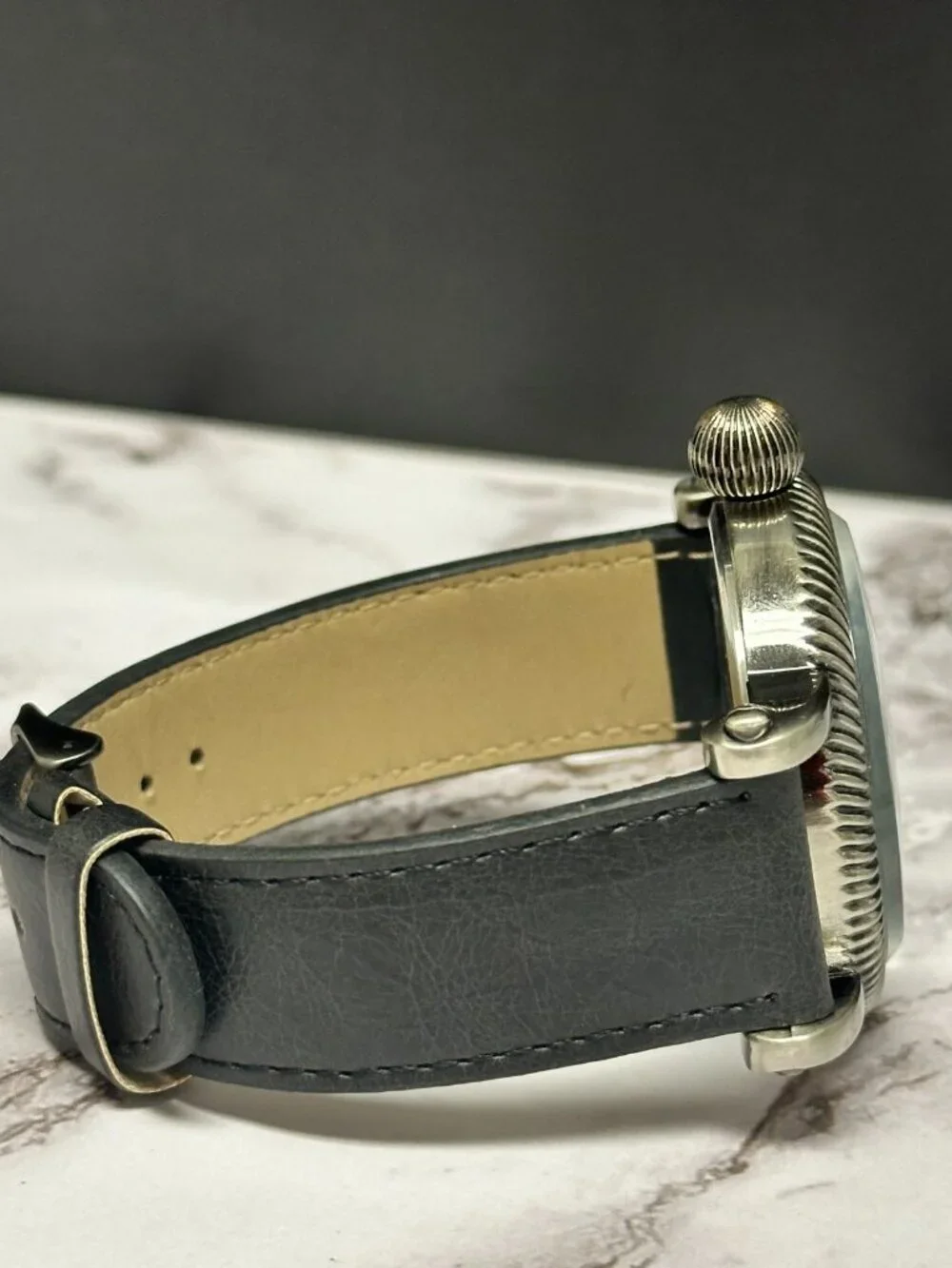 Geneva Watch Men Silver Tone Black Faux Leather Band 47MM Dial New Battery